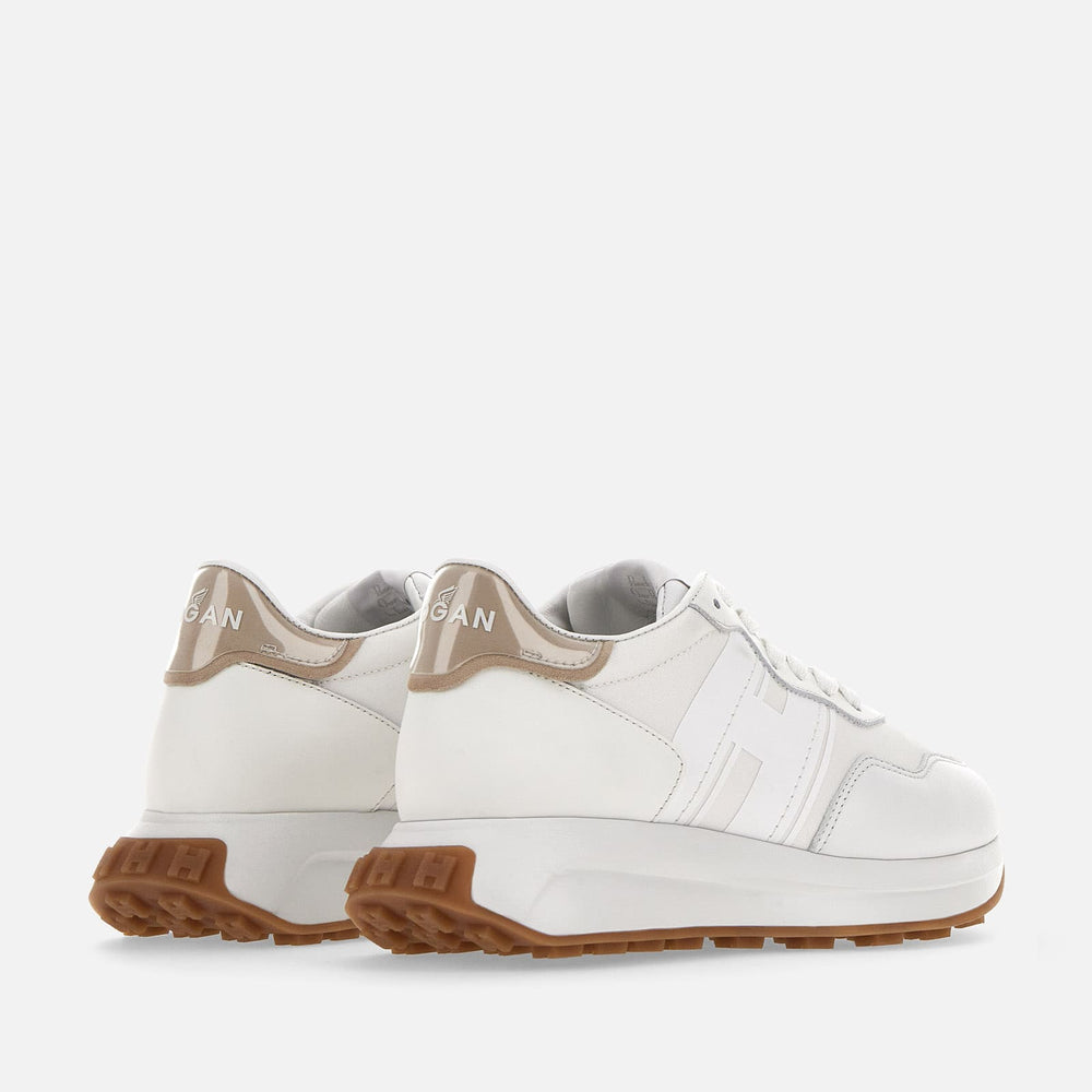 
                  
                    Sneakers Hogan H641
                  
                