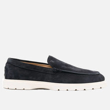  Tod's Slip-on loafers