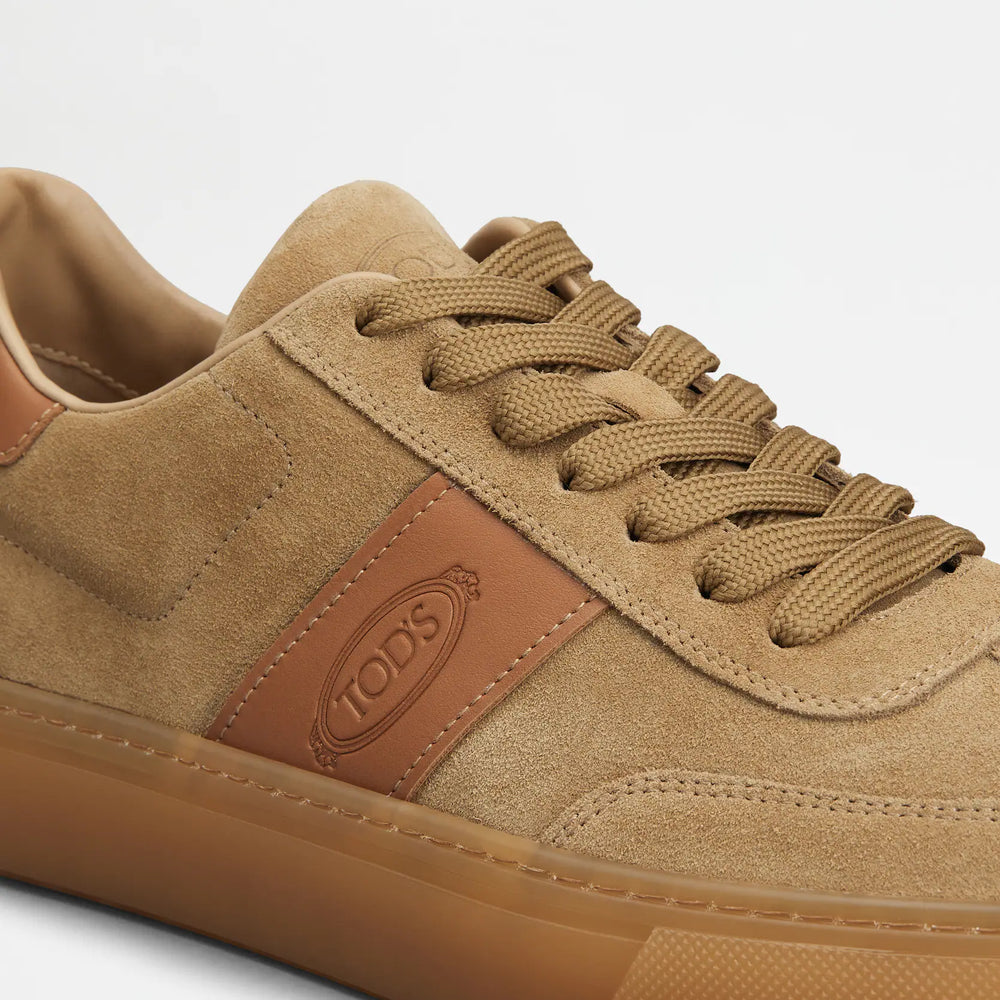 
                  
                    TOD'S beige, bruin sneackers
                  
                