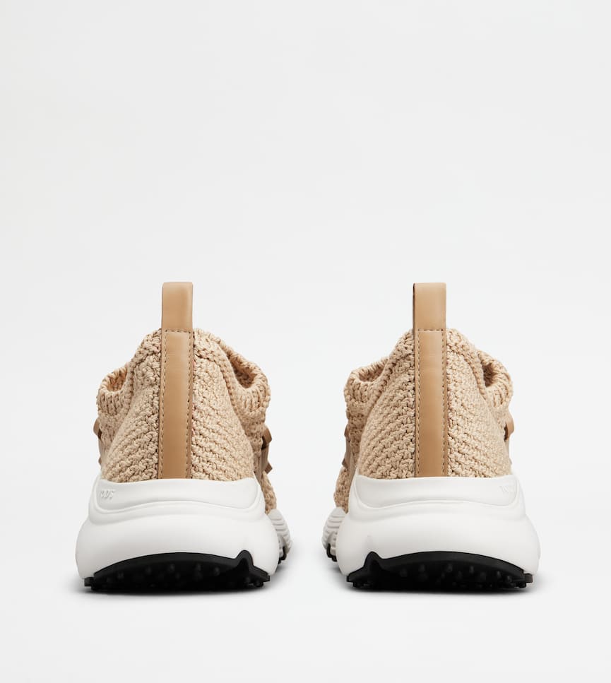 TOD'S - SLIP ON SNEAKERS