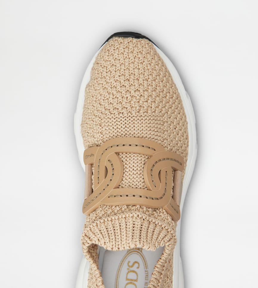 TOD'S - SLIP ON SNEAKERS