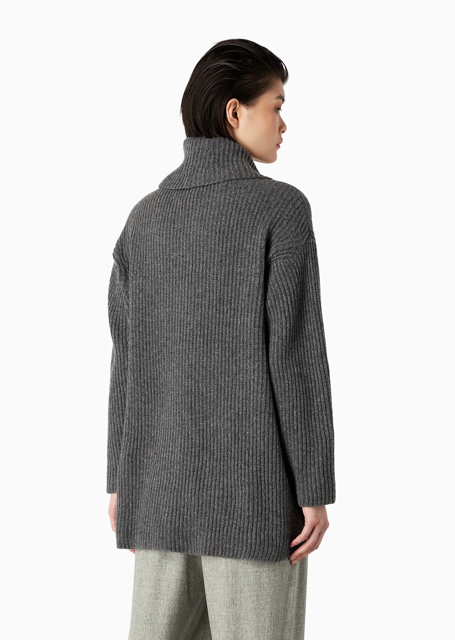 Armani Sustainability Values oversized trui met kraaghals in kasseisteken van scheerwol