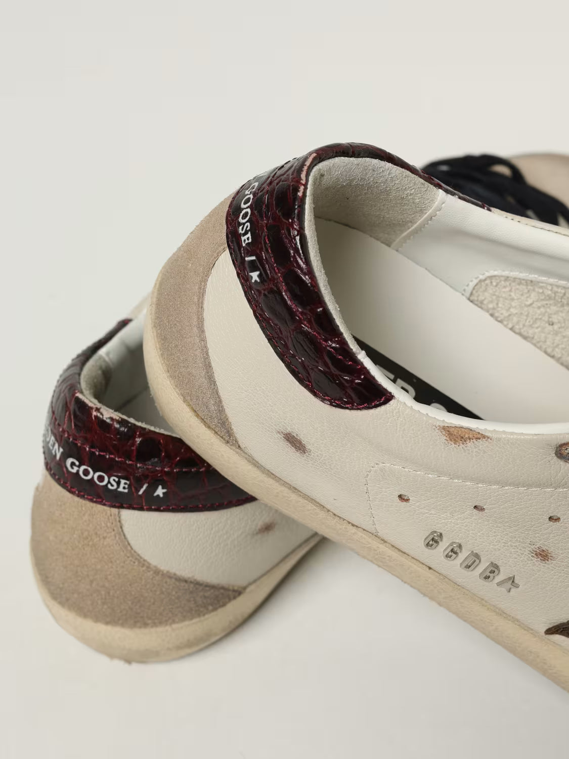 GOLDEN GOOSE - SUPER-STAR SNEAKERS