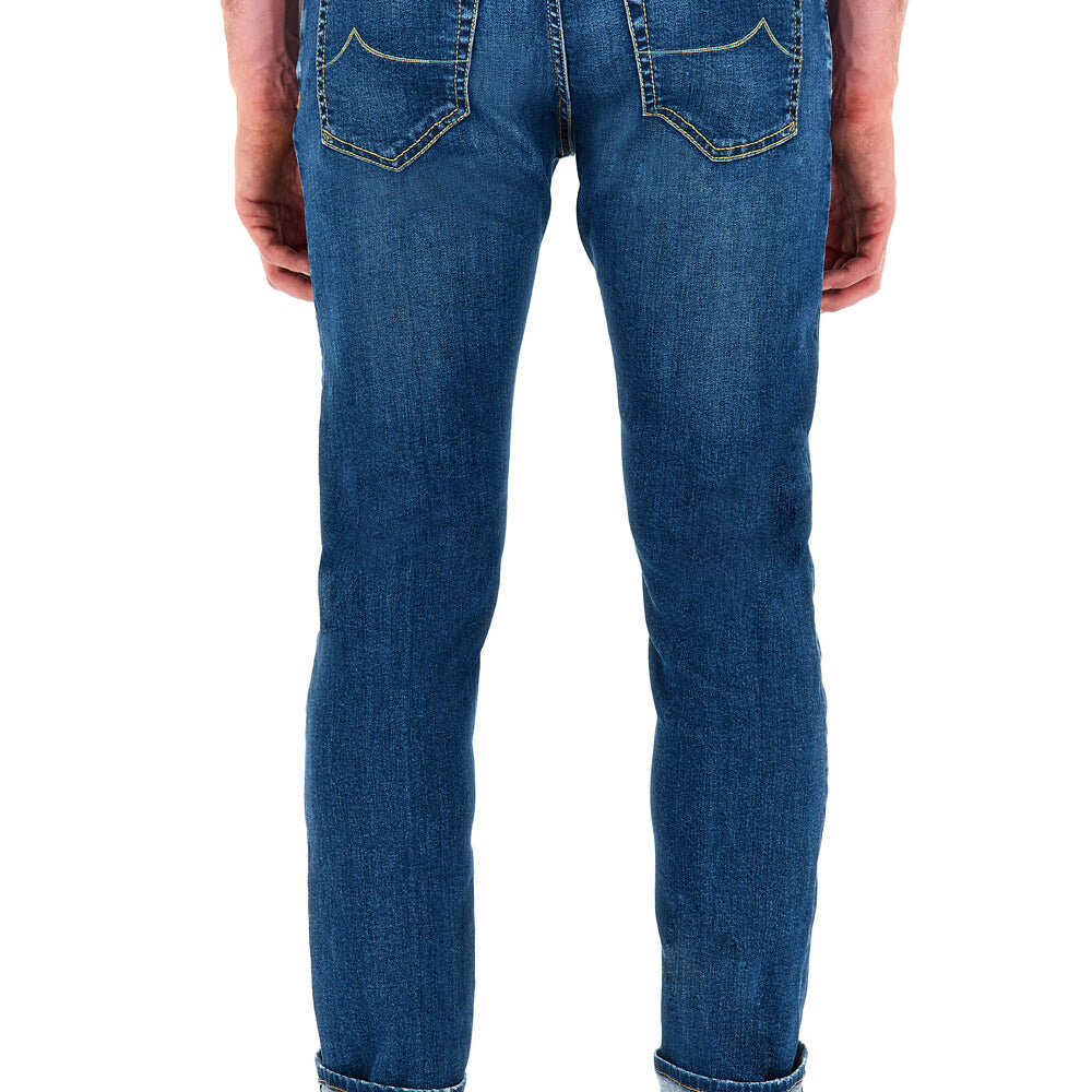 
                  
                    JACOB COHËN - LIMITED EDITION - JEANSBROEK
                  
                
