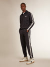 Golden Goose Donkerblauwe sweatshirt met witte strook en contrasterende blauwe sterren