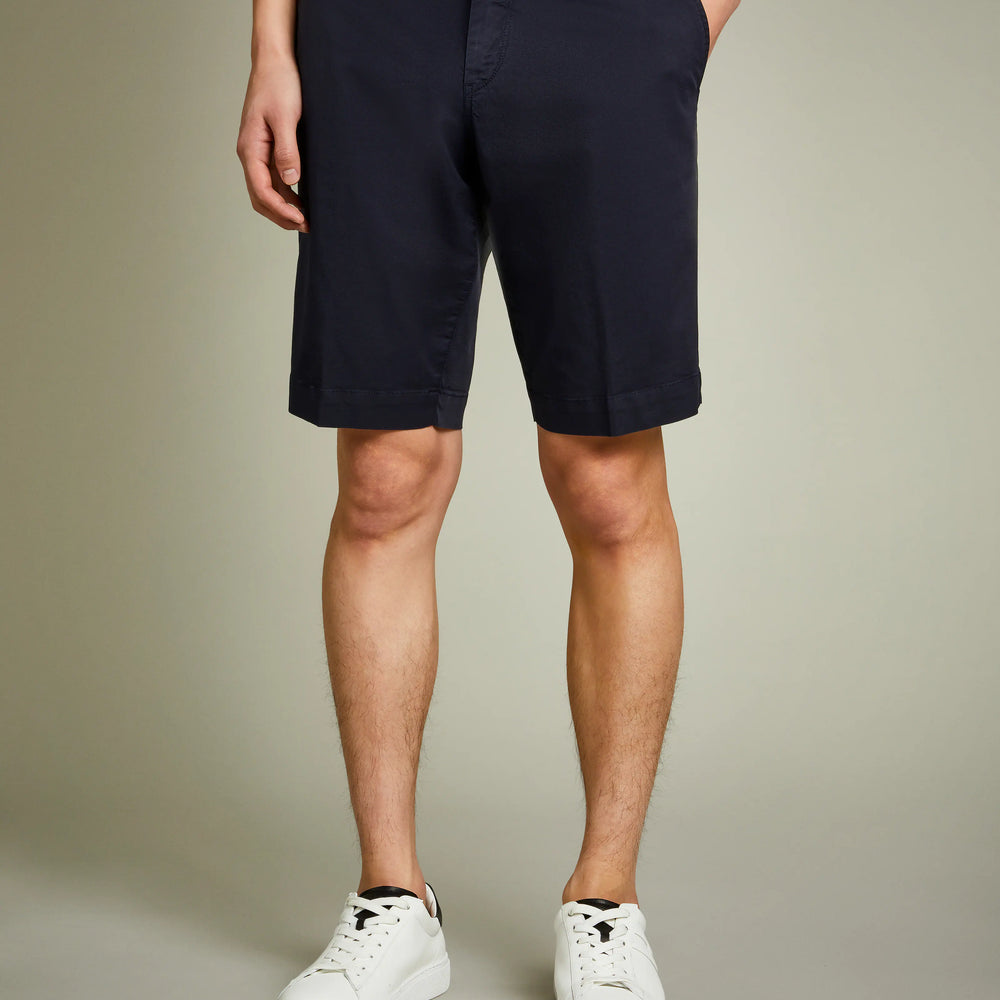 
                  
                    FAY - Short - Blauw
                  
                